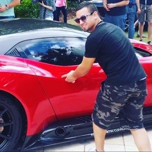 Meet your Posher, Jonathan